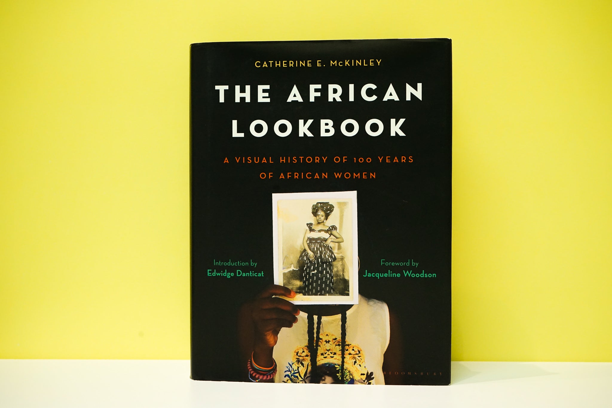 The Africa Lookbook : A Visual History of 100 Years of African Women